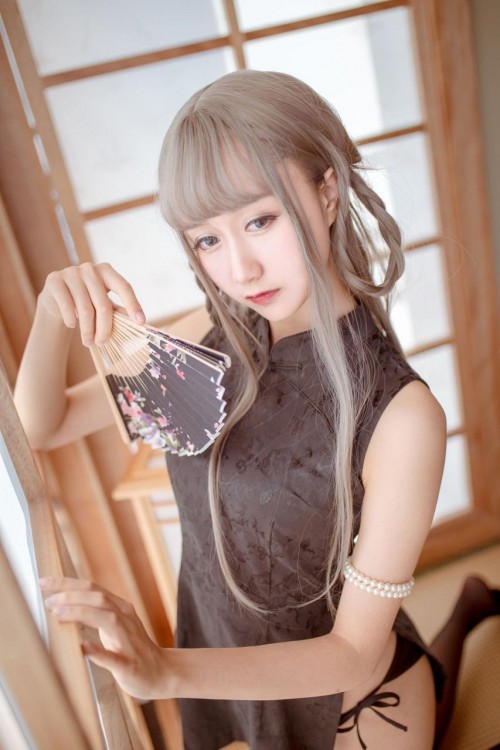 15832098486NQWeeece172f2e04cab.jpg