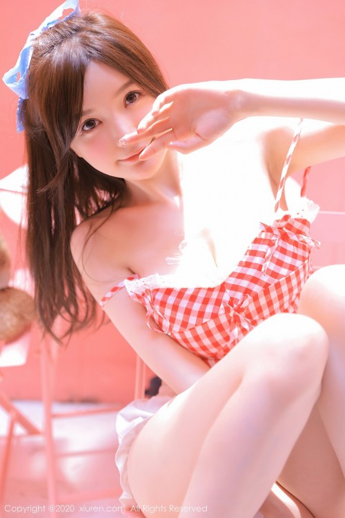 1E205643832.jpg