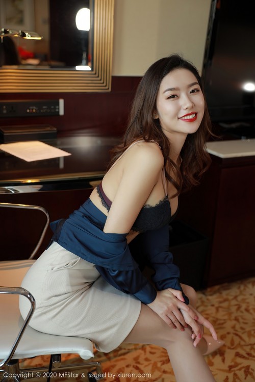 5E193040563.jpg