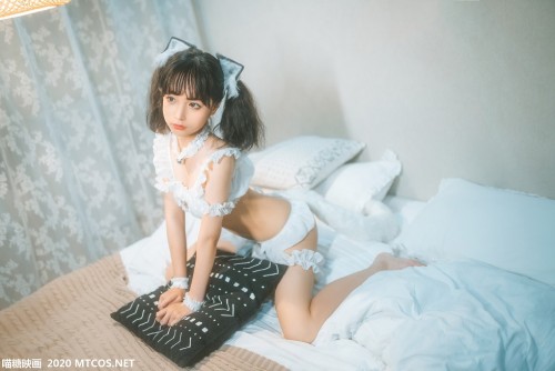 7B201622879.jpg