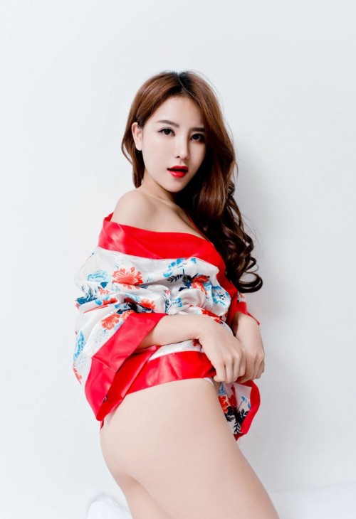 1577344230Pv4f-701x1024.jpg