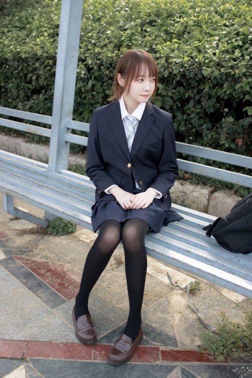 1581999431yh95-683x1024.jpg