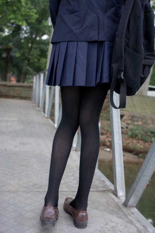 1581999539H6KS-683x1024.jpg