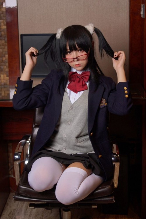 1582703463tLit-685x1024.jpg