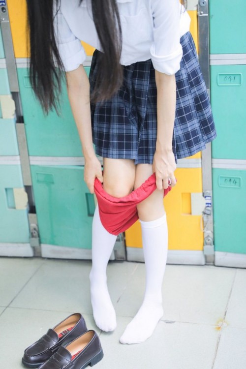 1582767966fCfq-683x1024.jpg