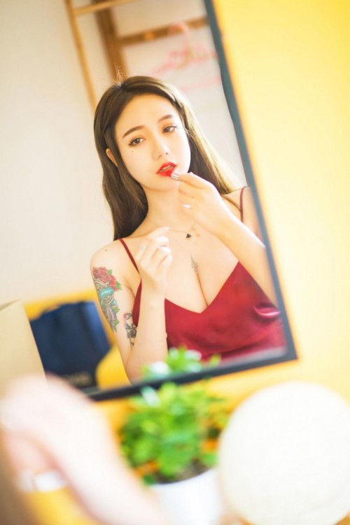 1583555518bPcm.jpg