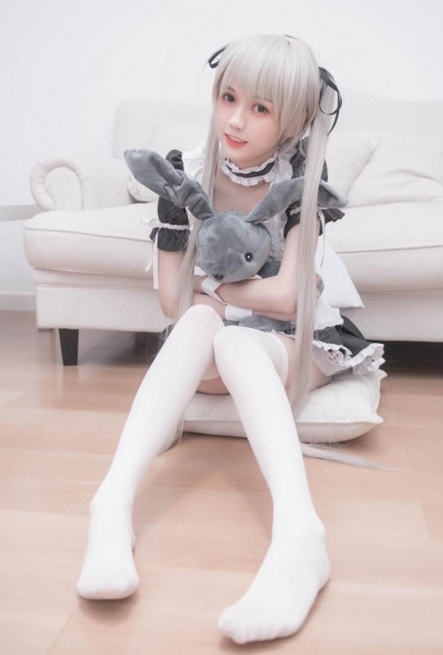 15835589005ELe.jpg