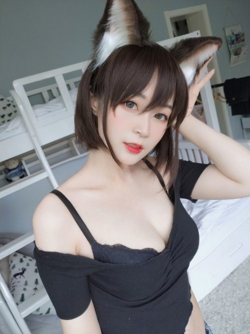 1583638503DS85-768x1024.jpg