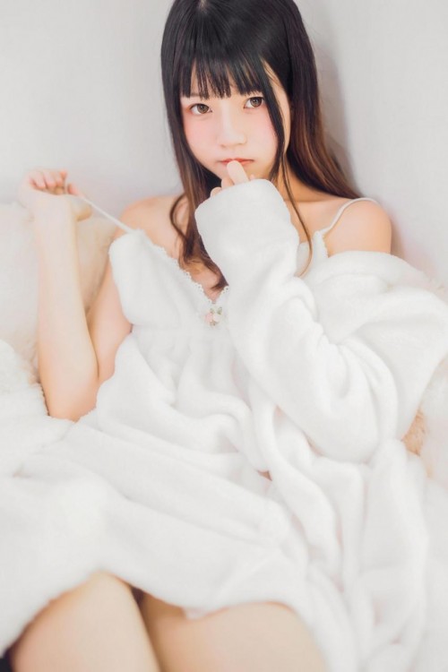1584847347BuzP-1.jpg