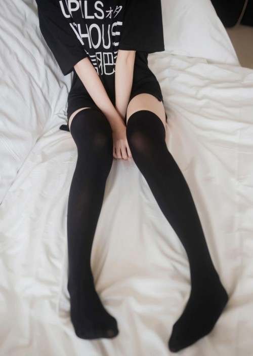 15962176038e3H.jpg