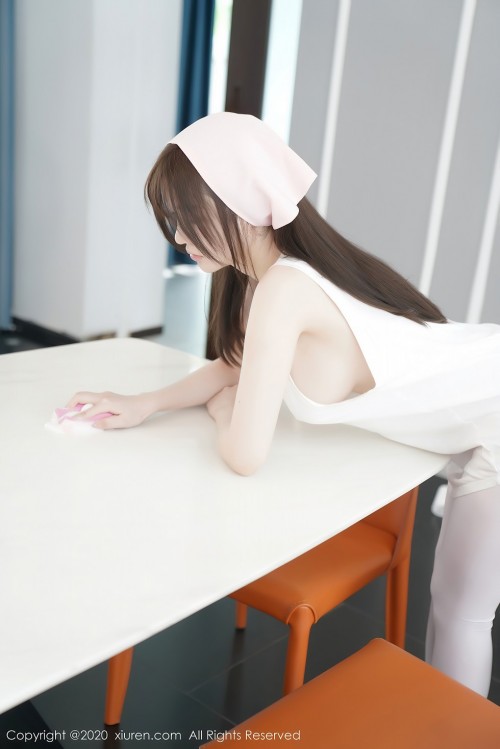 1F204947325.jpg