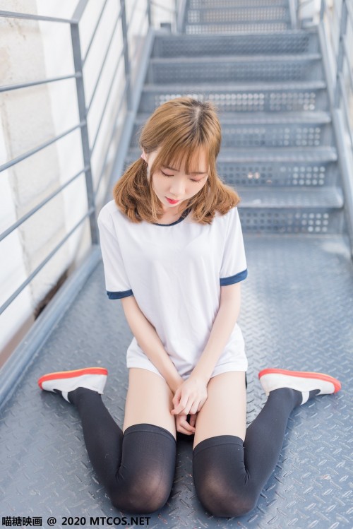 1F21830751.jpg