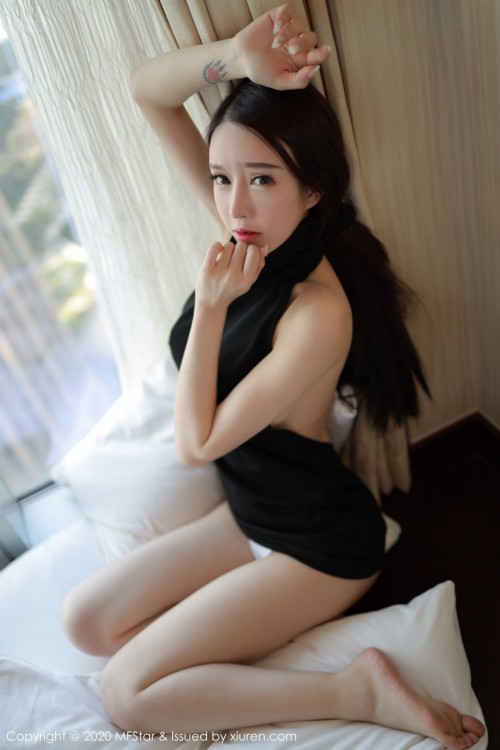 4E205457543.jpg