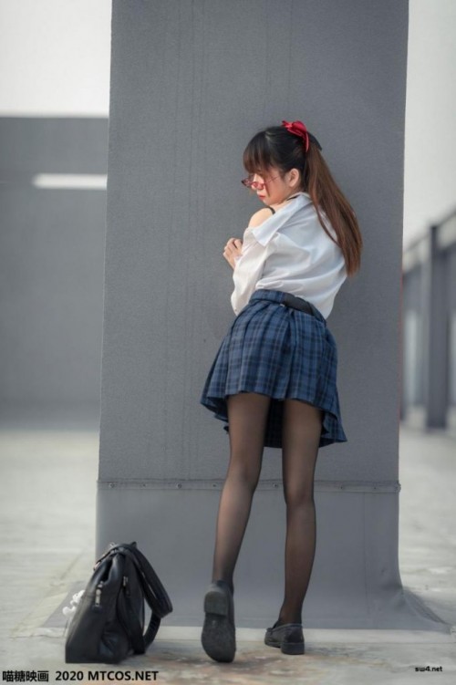 5d988362ae6b81f-1-682x1024.jpg