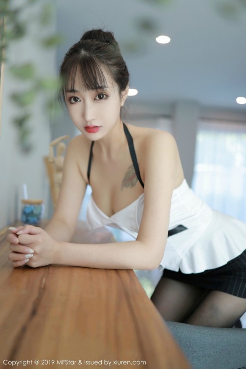 7A141214744.jpg