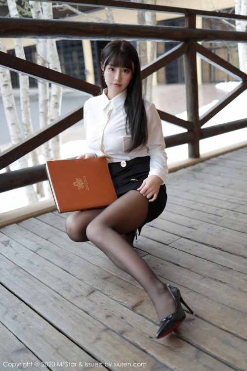 D81958474765ebc889f21a81b19.jpg