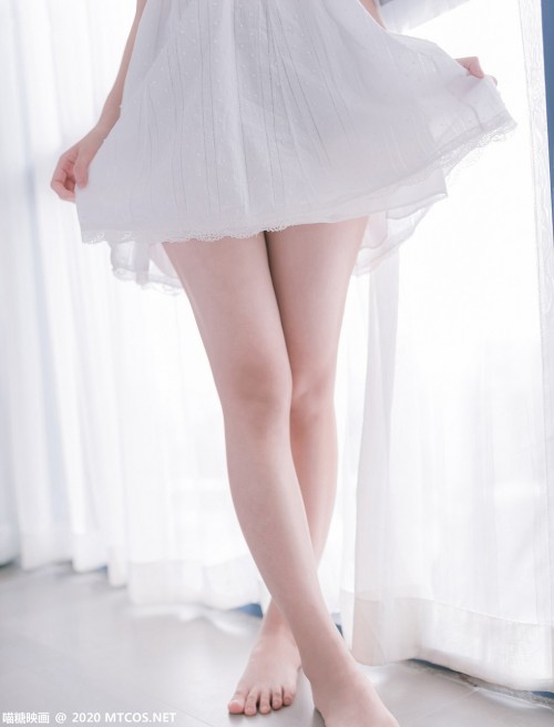 DB195318370.jpg