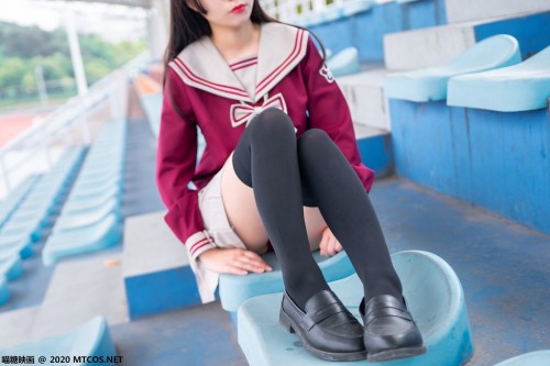 F1185444235-1b08ab6fe764d6f6f.jpg