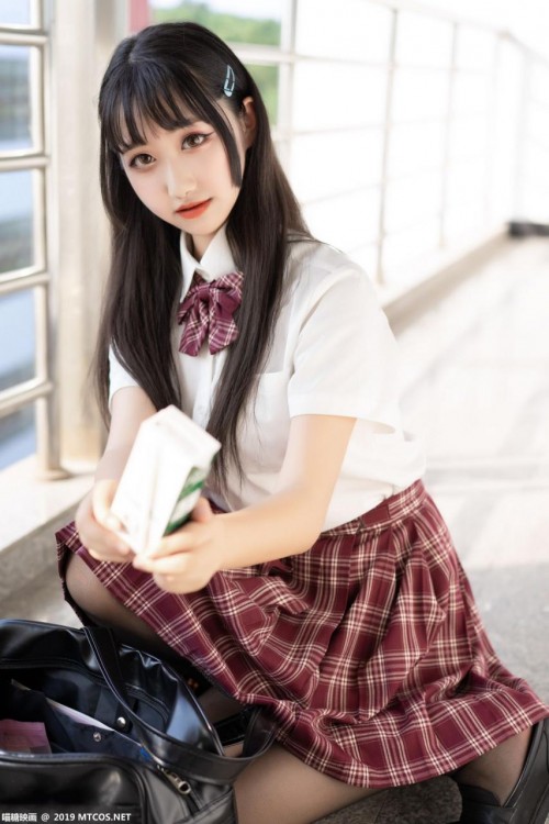 c92816138bd7a3a-1.jpg
