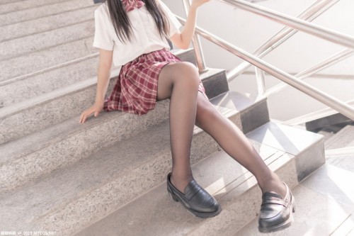 d47d5aa0b19008c-1.jpg
