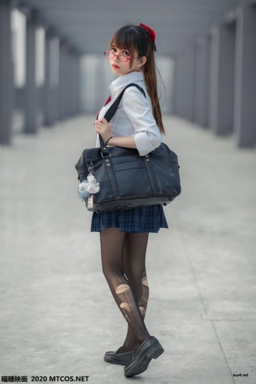 d8c1cb684c19720-682x1024.jpg