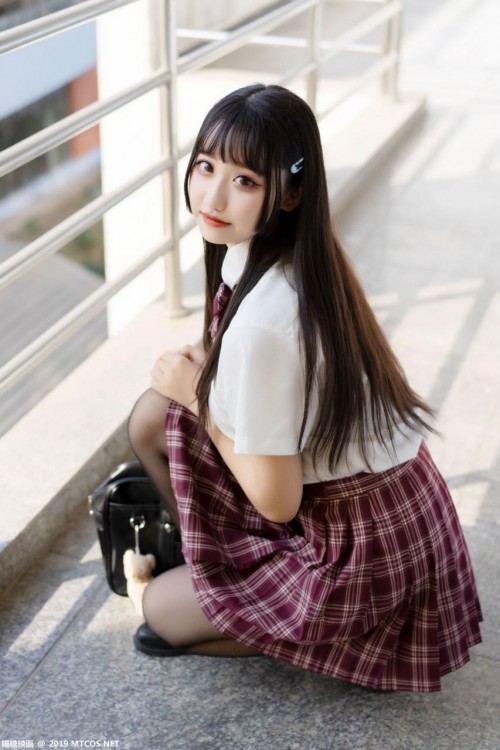 eb8c73a495019bf-1.jpg